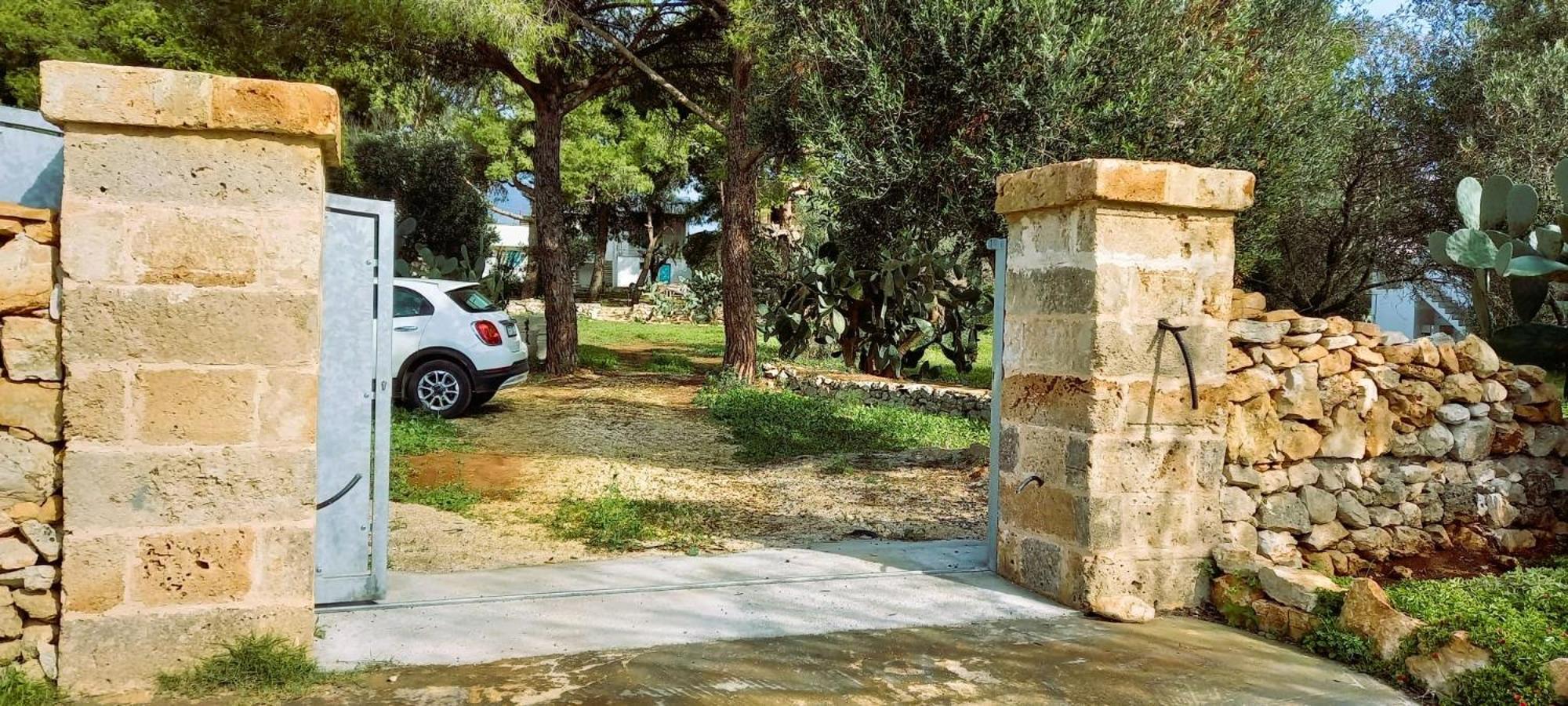 Villa Maria In Puglia Con Pineta Vicino Al Mare Torre Suda Exterior foto